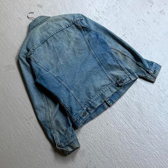 Vintage Levi’s Buttoned Denim Men's S Jacket - Picture 4 of 8